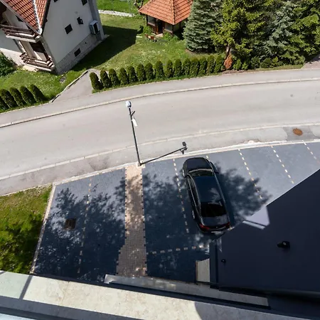 Grujic - Dunav 아파트 *