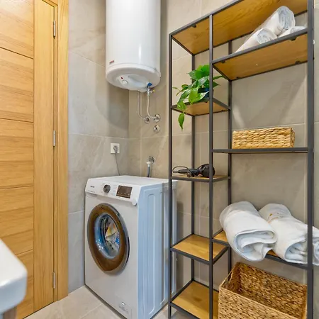 Grujic - Dunav 아파트